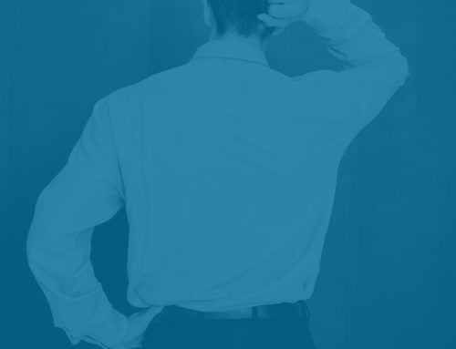 Sua empresa usa TOTVS Protheus, mas ainda depende de consultoria para fechar a folha?