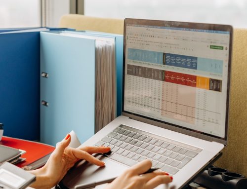 Sua empresa usa TOTVS Protheus, mas ainda controla benefícios em planilhas?